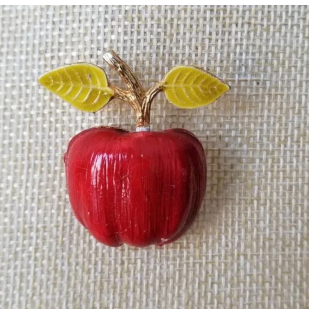 Vintage Gold-Tone red Apple Brooche by NYC.